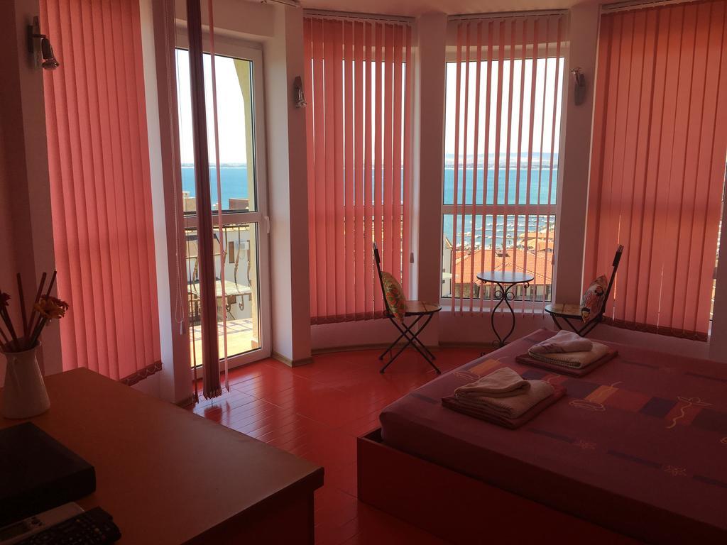 Hotel Saint Tatyana Sveti Vlas Bagian luar foto