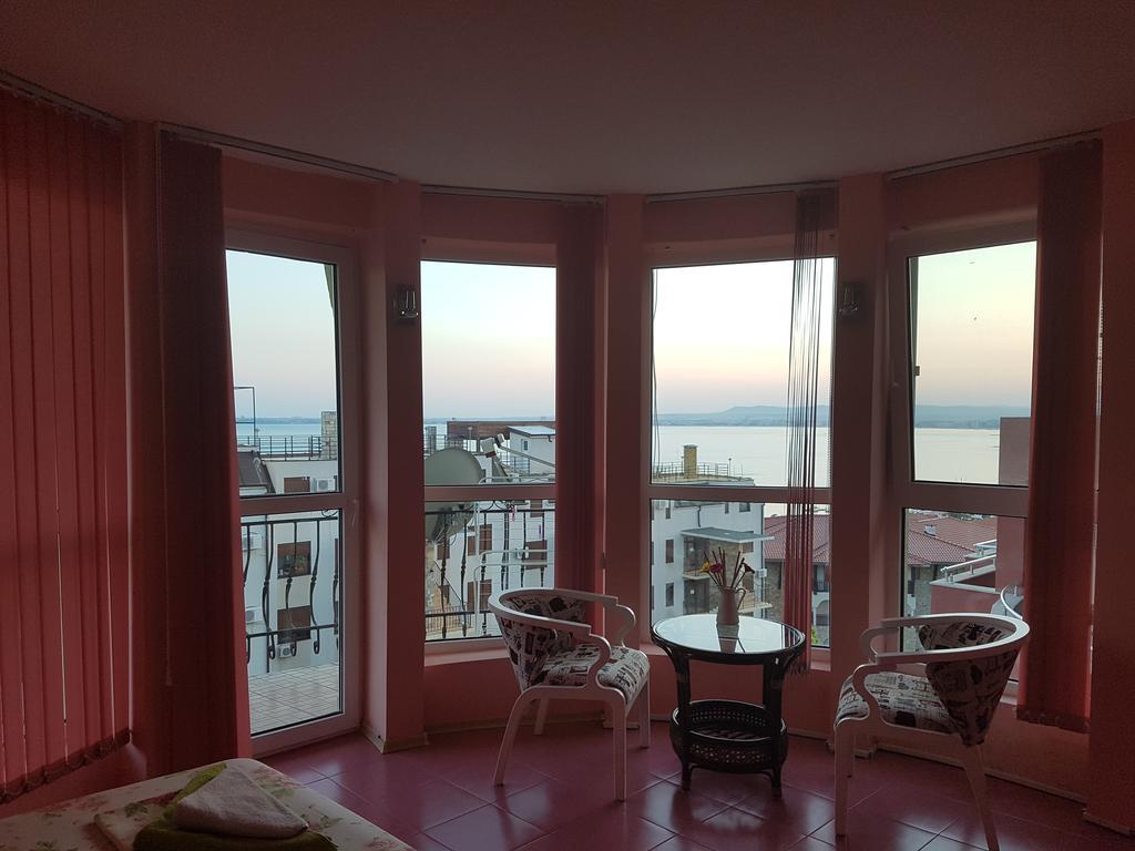 Hotel Saint Tatyana Sveti Vlas Bagian luar foto