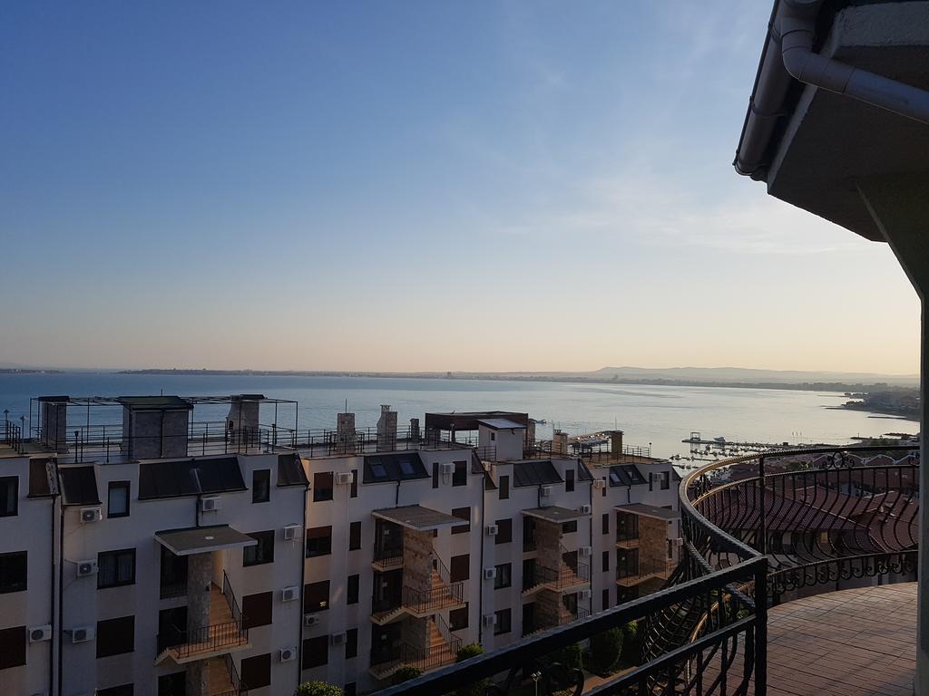 Hotel Saint Tatyana Sveti Vlas Bagian luar foto