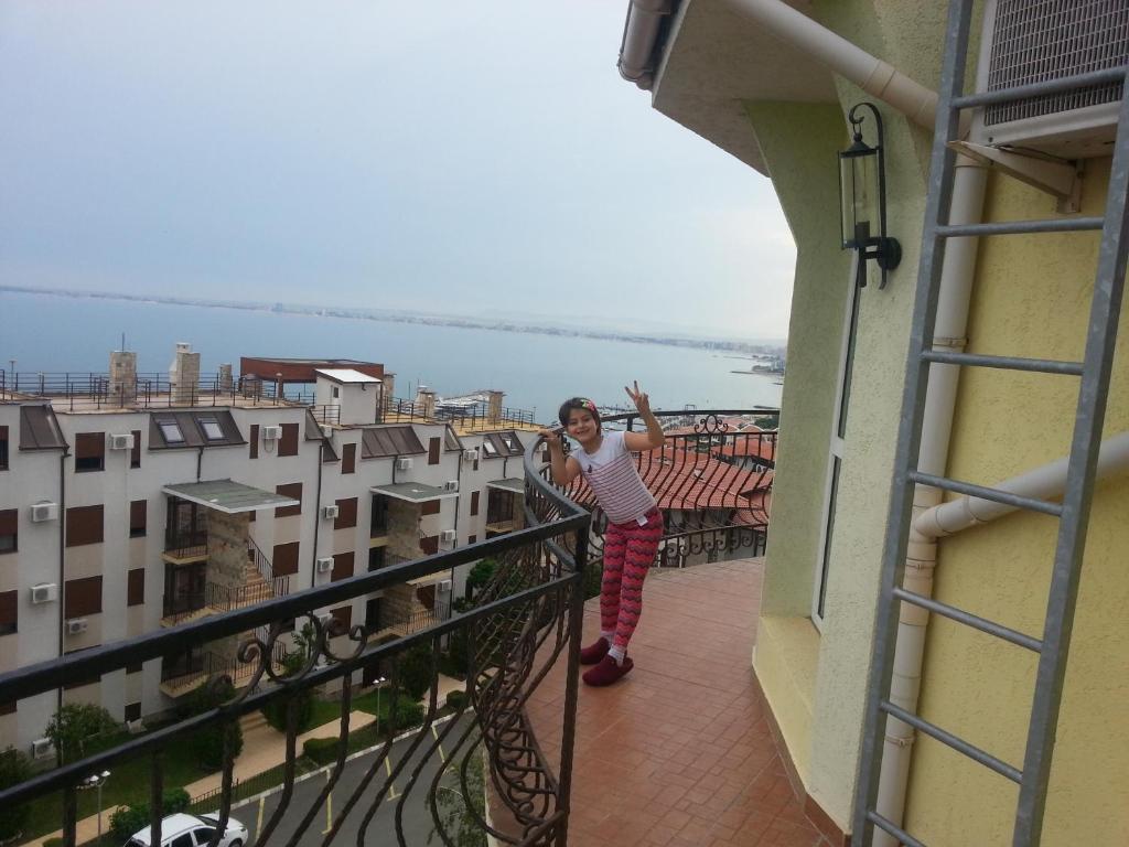 Hotel Saint Tatyana Sveti Vlas Bagian luar foto
